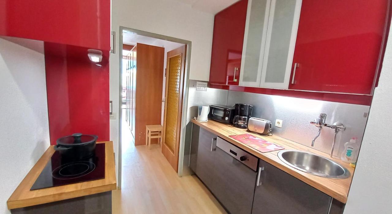 Maren Seeblick Appartement Haus Haensel&Gretel Direkt Am Ossiacher See Mit Hallenbad Stiegl Exteriör bild